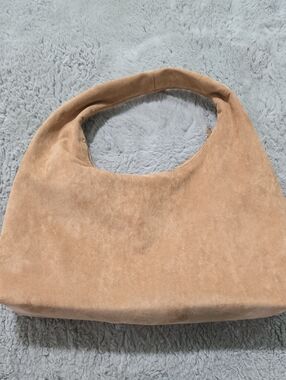 Velvet Hobo Shoulder Bag in tan Beige